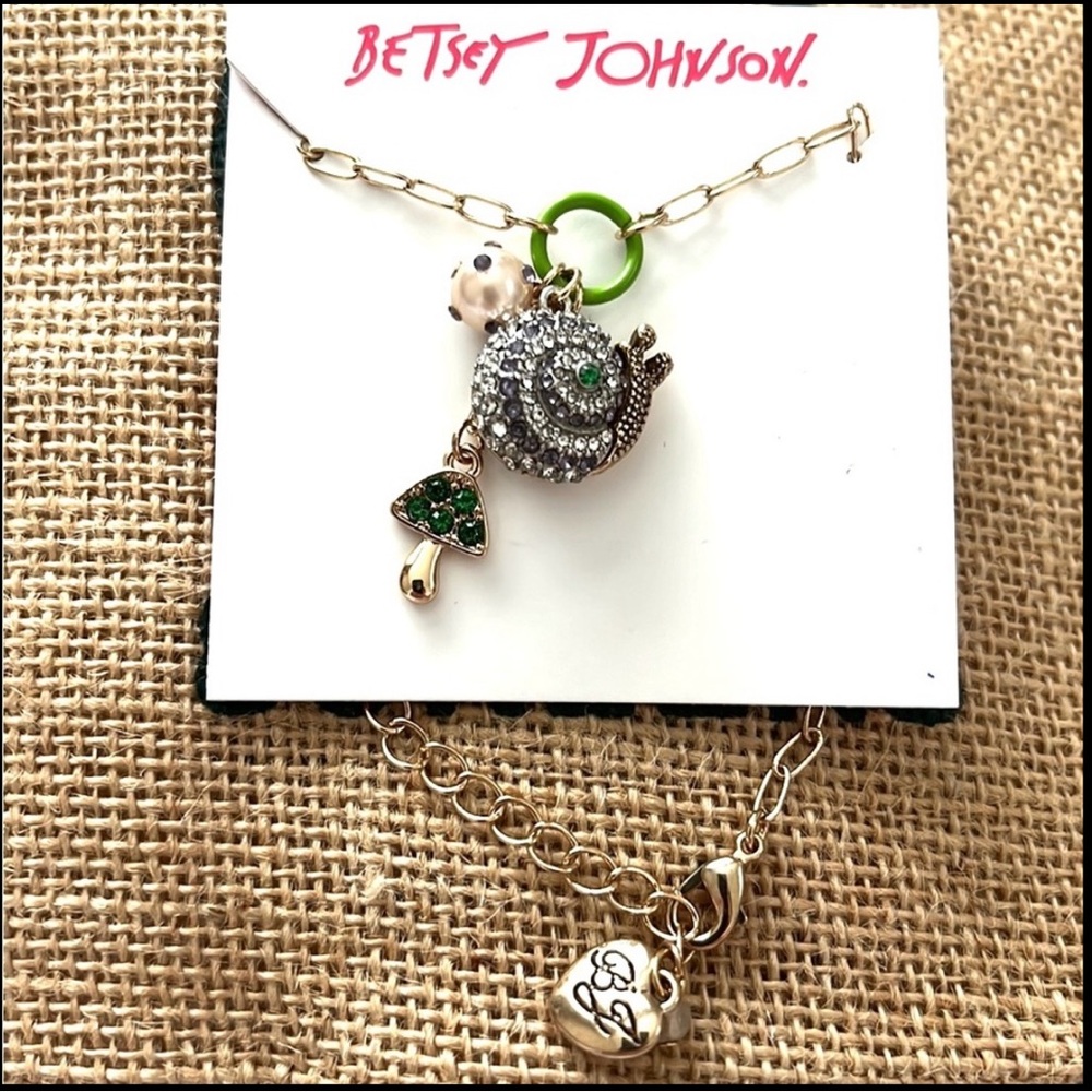 NWT Betsey Johnson Necklace Gold Pendant chain with a dangling 3 charms